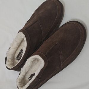 NWOB UGG KOOLABURRA MEN'S SLIP ON SUEDE‎ SLIPPERS BROWN 10